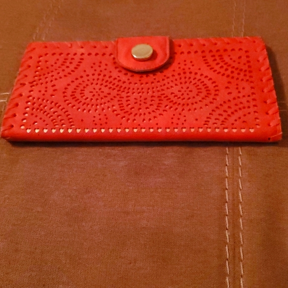 large leather wallets - Picture 1 of 3